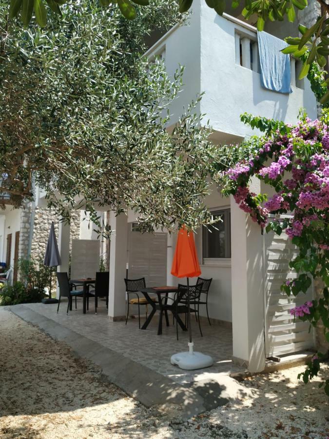 Studio Apartman Violeta II - 50M From The Beach 트로기르 객실 사진